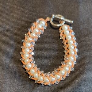 Elegant Pearl and Crystal Bracelet